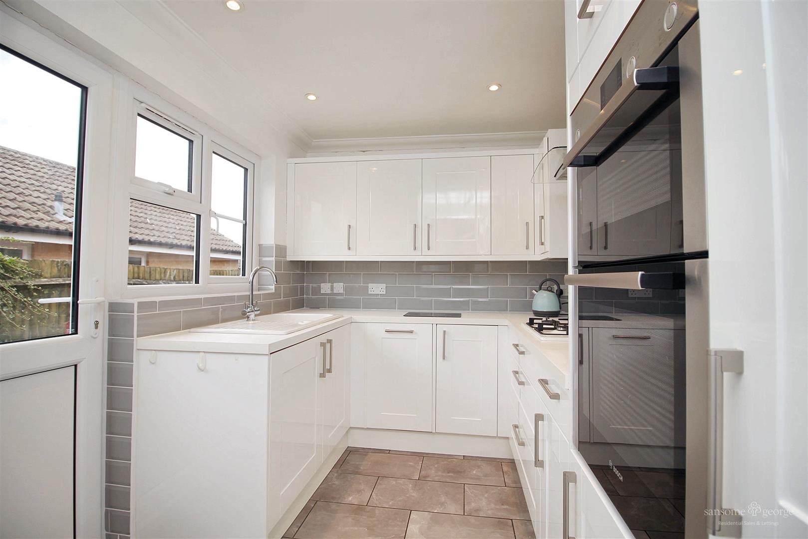 Condor Close, Tilehurst, Reading